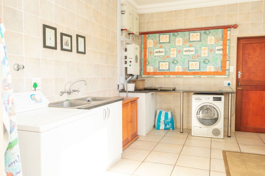 7 Bedroom Property for Sale in Ferreira Town Eastern Cape